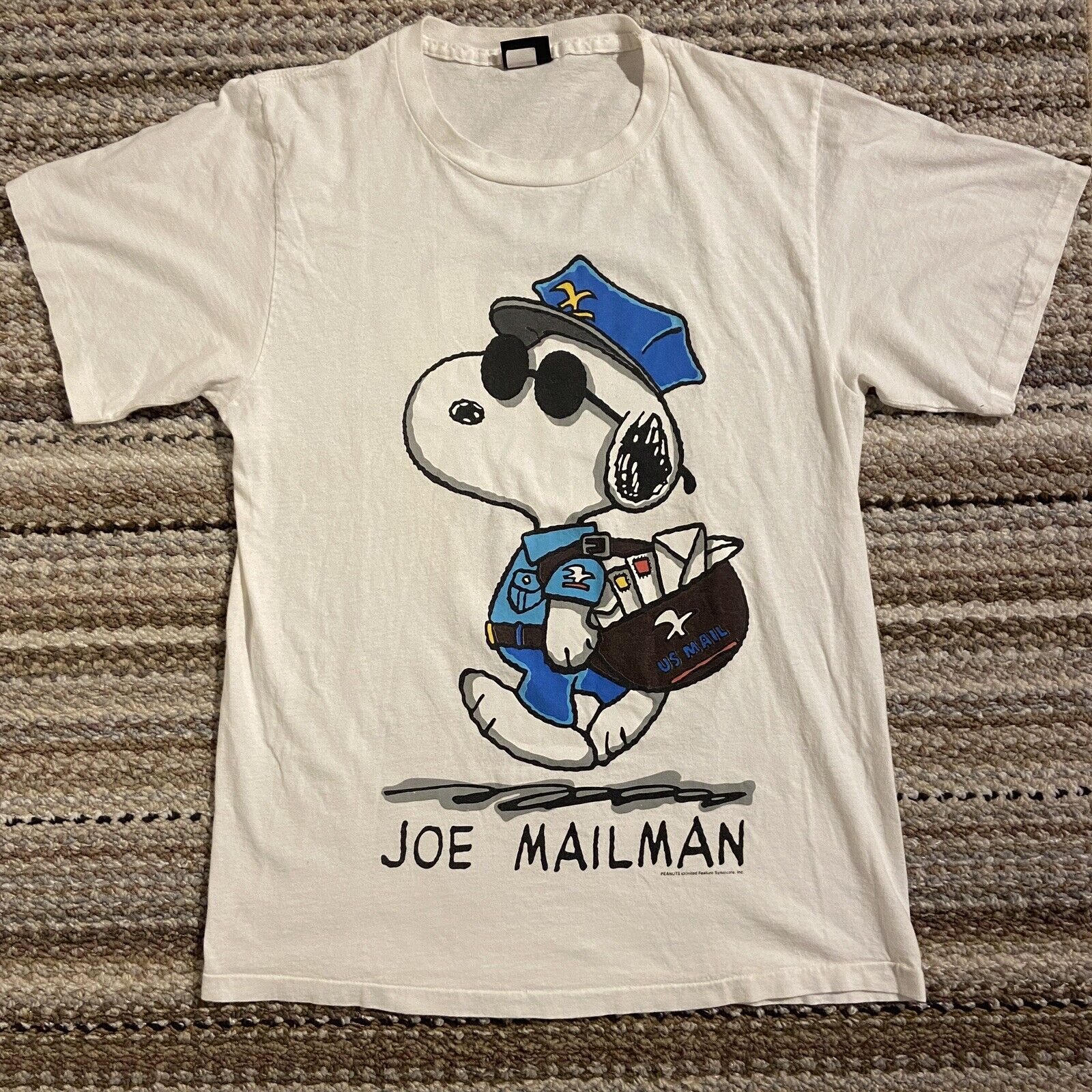Vintage VTG 90s Peanuts Snoopy Joe Cool L Changes Tag Made In Usa Joe Mailman