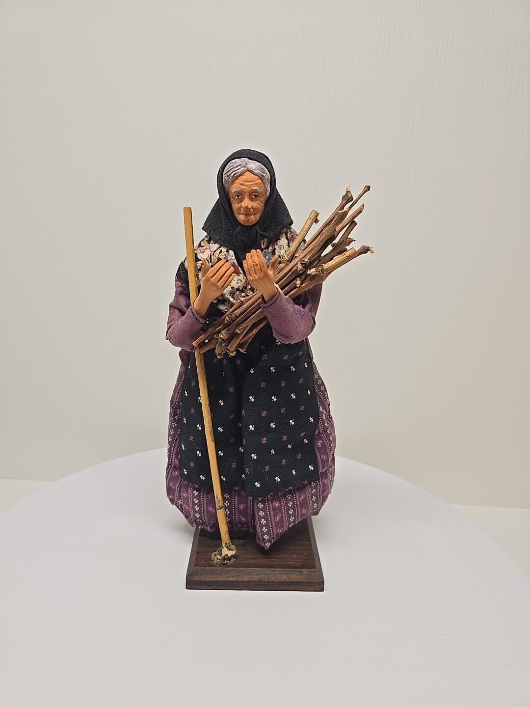 Vtg. French Santon De Provence Terracotta Doll Figure D17