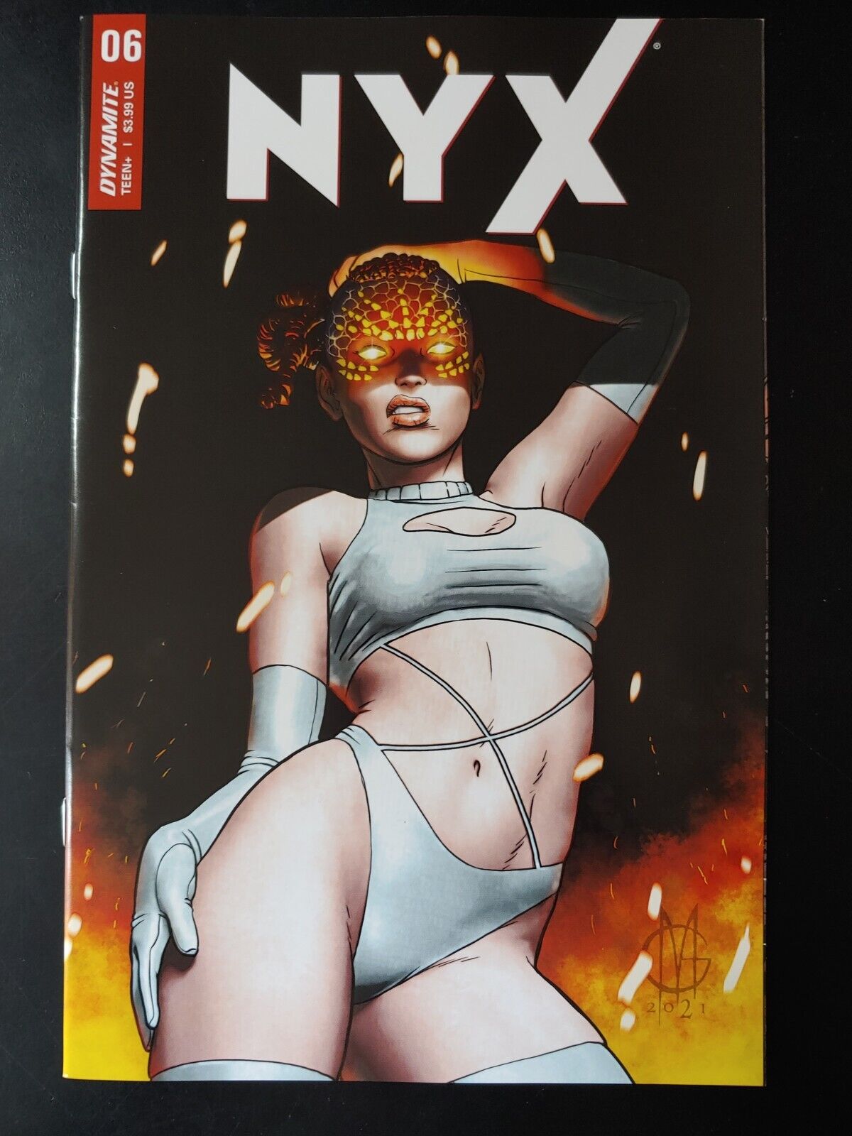 ⭐️ NYX #6a (2022 DYNAMITE Comics) VF/NM Book
