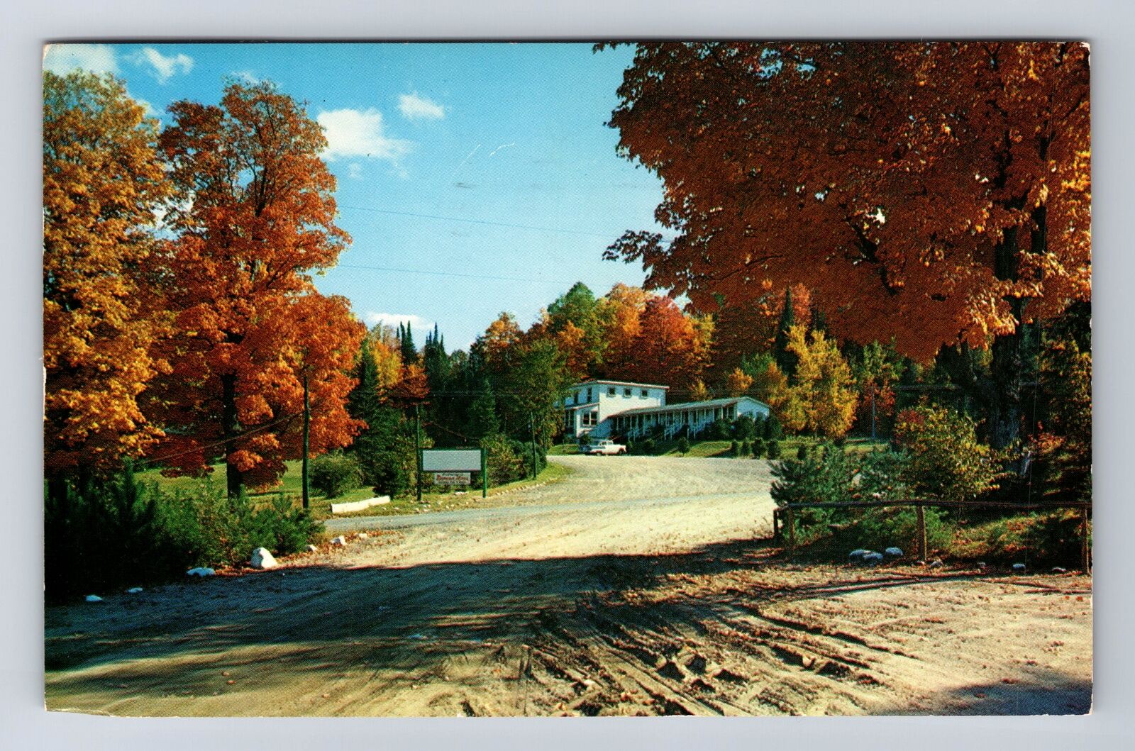 Huntsville ON-Ontario Canada, Ski jump Inn LTD., Vintage c1967 Postcard