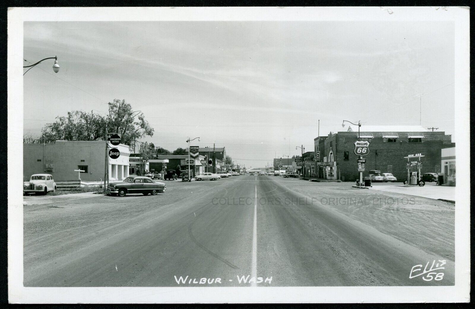 WILBUR WASHINGTON - STREET VIEW - 1950s RPPC RP Photo Postcard by ELLIS #58