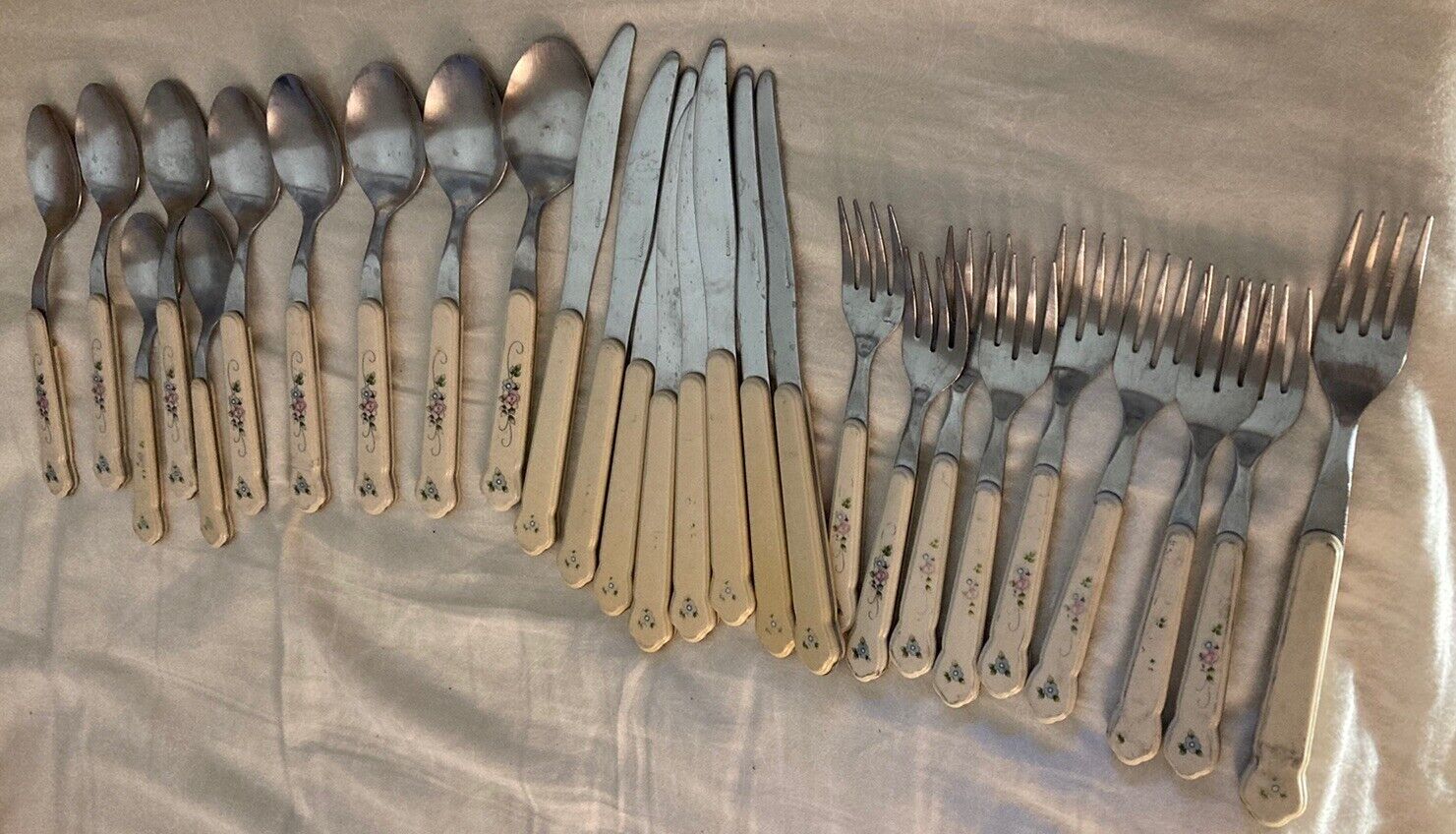 LOT Of 27 Utensil , Vintage Pfaltzgraff, Floral Rose Replacements Spares - AS IS