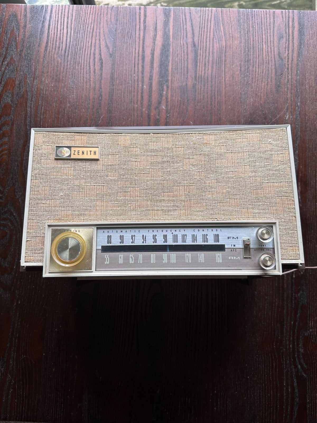 Vintage Zenith K725 AM FM Mid Century Tube Radio Brown Casing