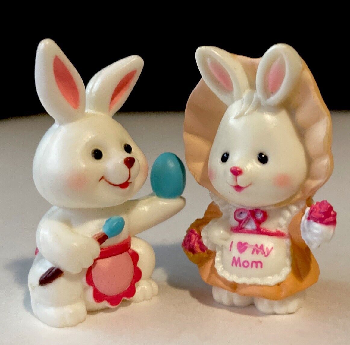 Vintage Russ Berrie Easter Bunnies Miniature Figurines Set of 2 “I 💗 My Mom”
