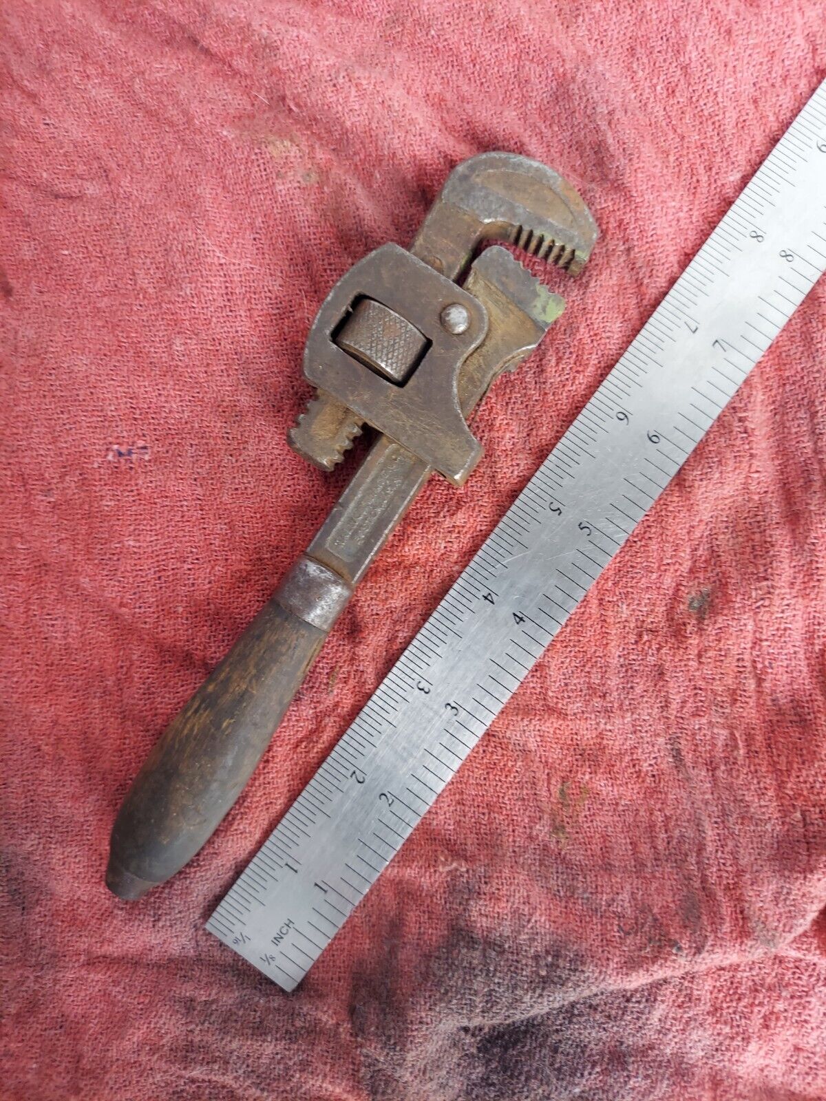 Vintage Walworth 8in. Pipe Wrench Wood Handle