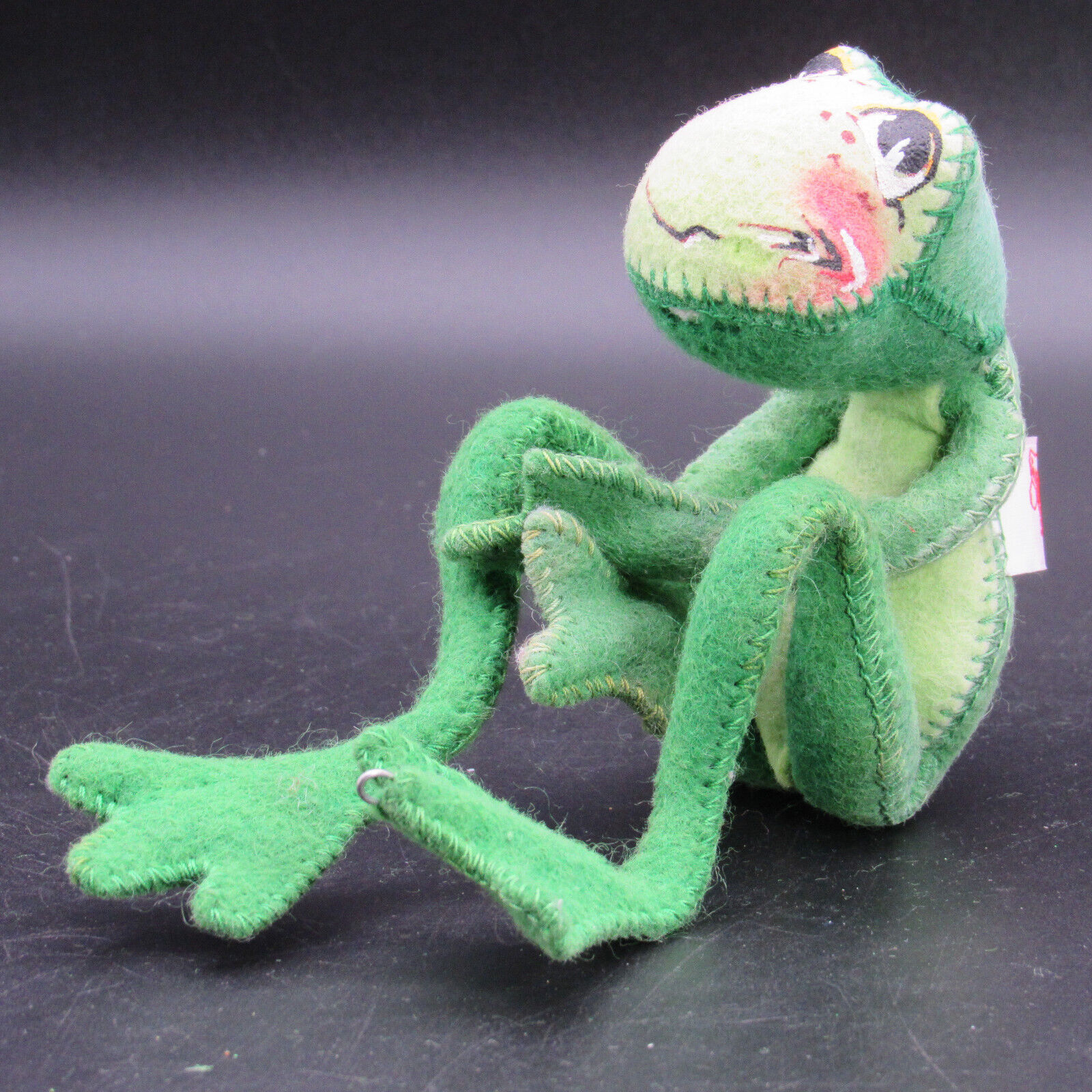 Annalee Dolls Frog, Shelf Sitter, 1996, 8\