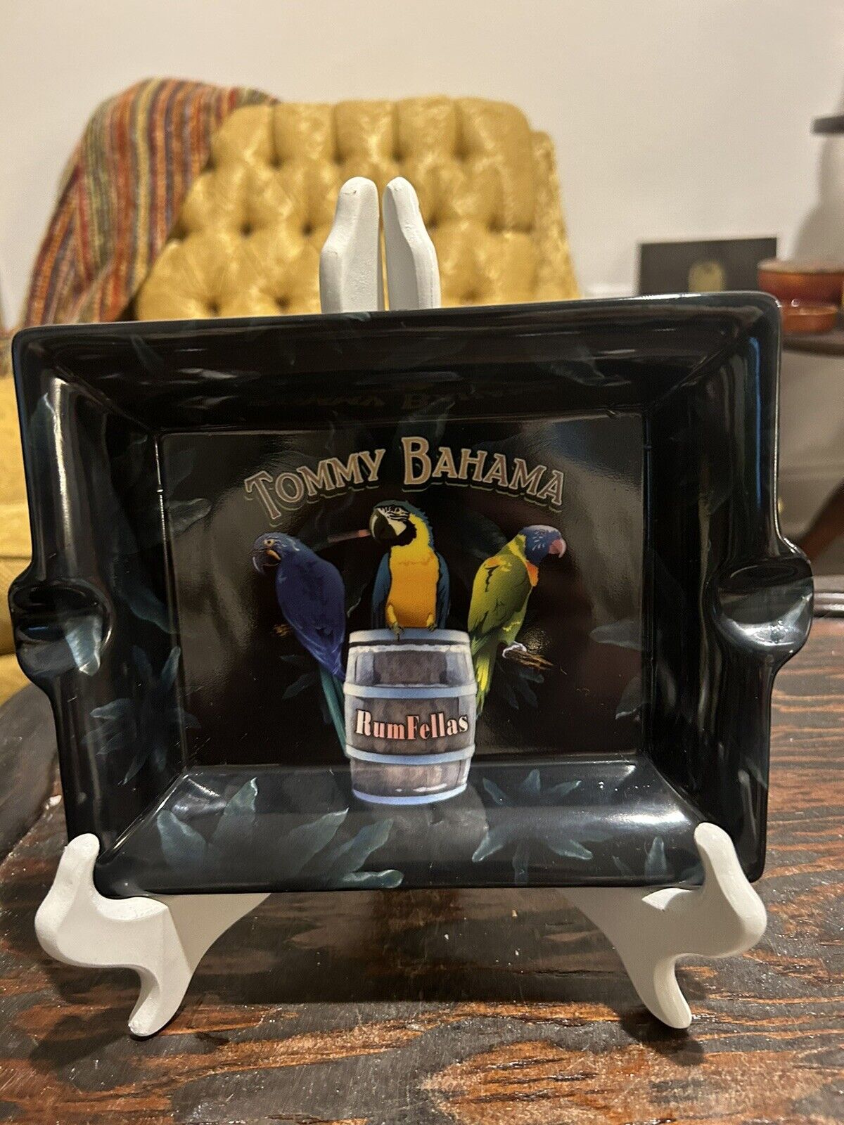 Tommy Bahama's Rum Fellas Collectible Ashtray Glazed Ceramic ~ 3 Parrots