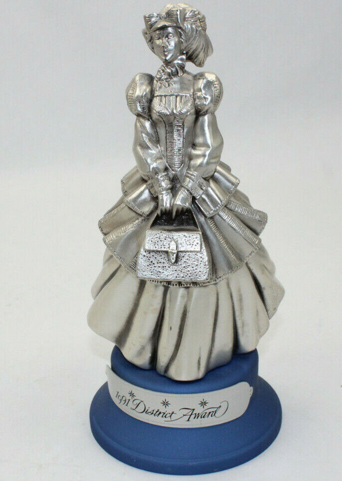 Avon Mrs. Albee Statuette District Award - 1991 8.5\