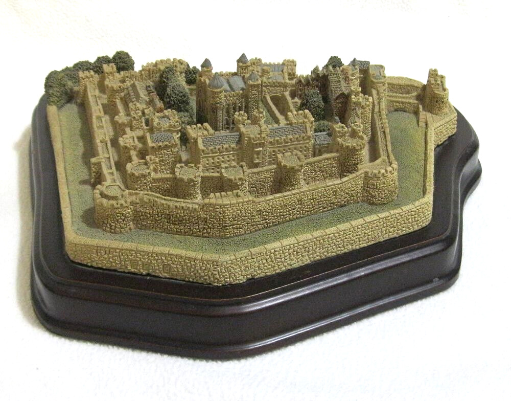 Rare Vintage The Tower of London by Fraser Creations - Handmade in Scotland