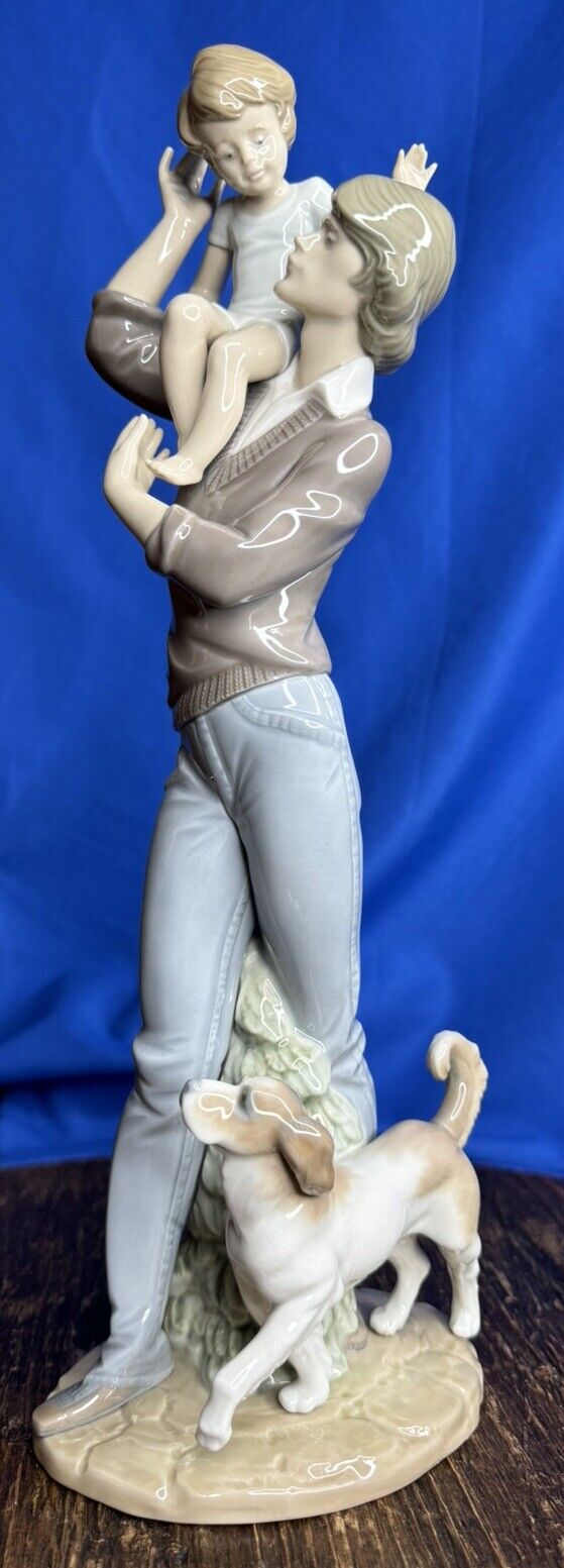 Lladro Figure WALK WITH FATHER, 01005751, w/original box. Great for Father's Day