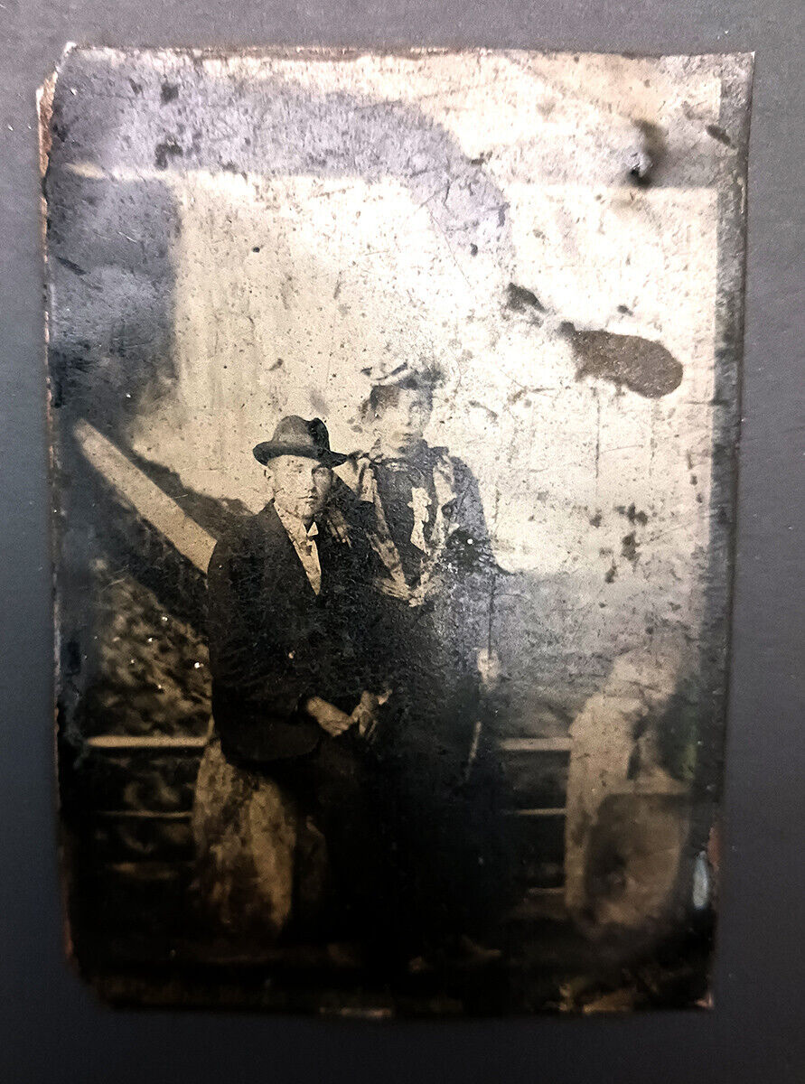 c. 1900 Tintype Photo Niagara Falls NY Souvenir Antique Couple 2½ X 3½