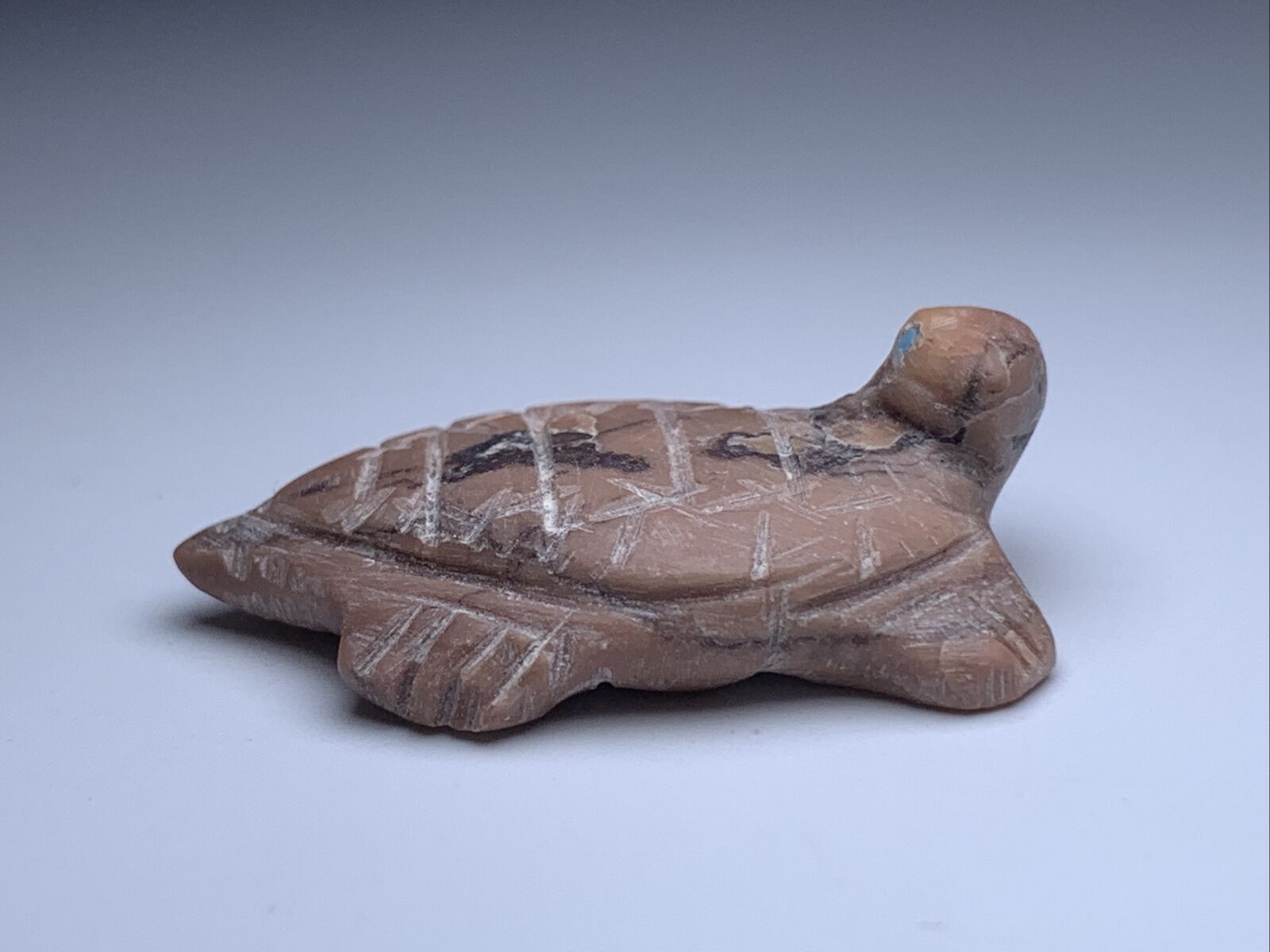1990’s Native Zuni Carved Stone Turtle Fetish 1.32” Long