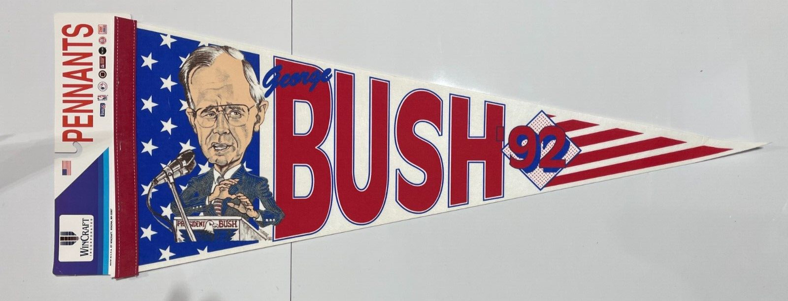 GEORGE BUSH PRESIDENTIAL VINTAGE POLITICAL PENNANT MINT