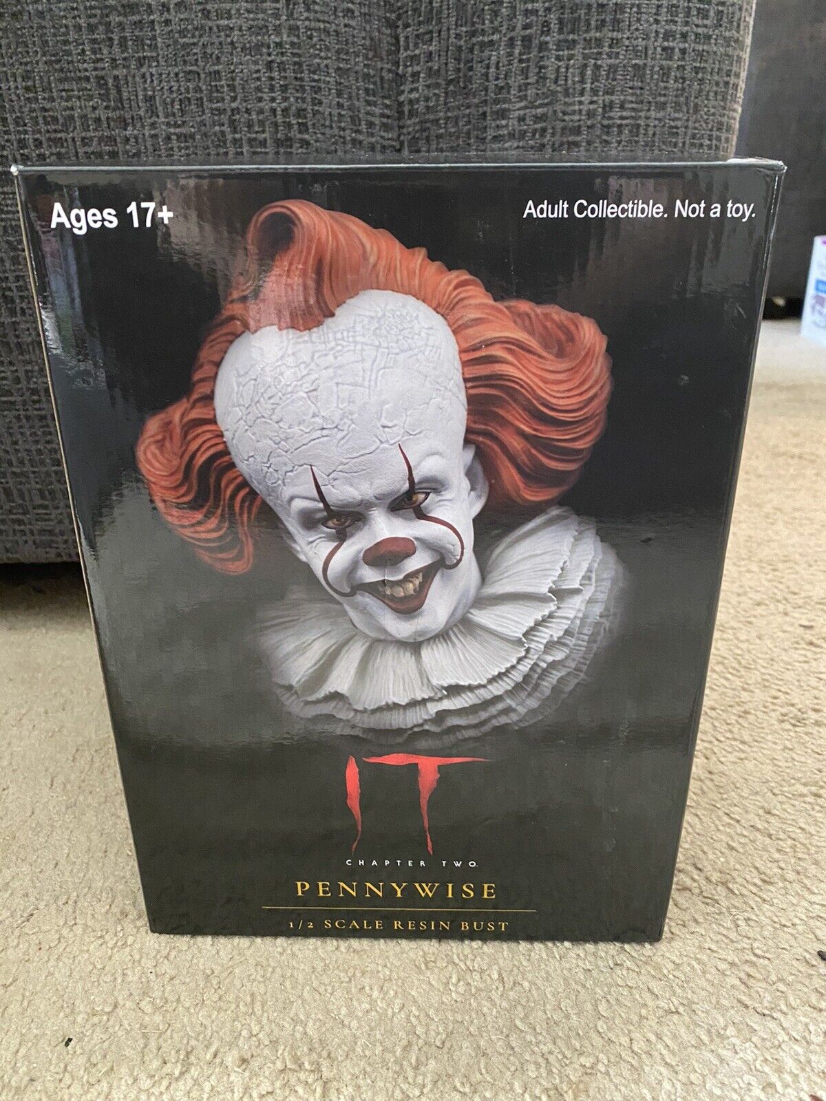 Stephen King Pennywise 2017 Clown Bust Limited Numbered 1000 Diamond Sewer Base*