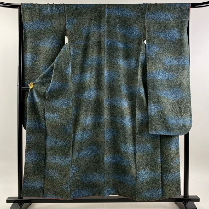 61.6inc Japanese Kimono SILK FURISODE Geometry Blur Gray green