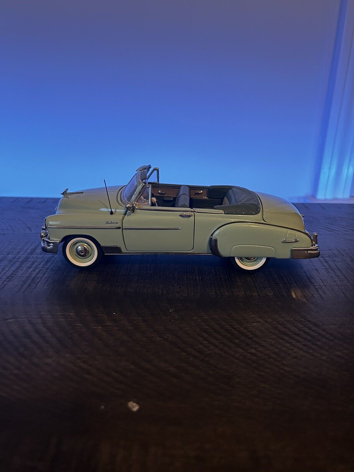 1950 Chevrolet Styleline Deluxe Franklin Mint Precision MODEL CAR