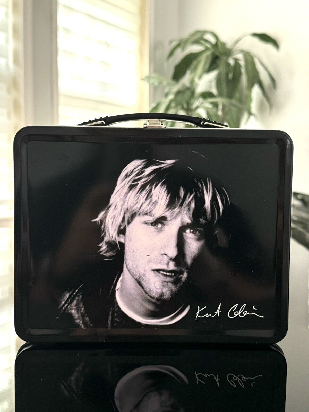 Vintage 2001 NECA Kurt Cobain Limited Edition Black Lunch Box 2797 of 6000