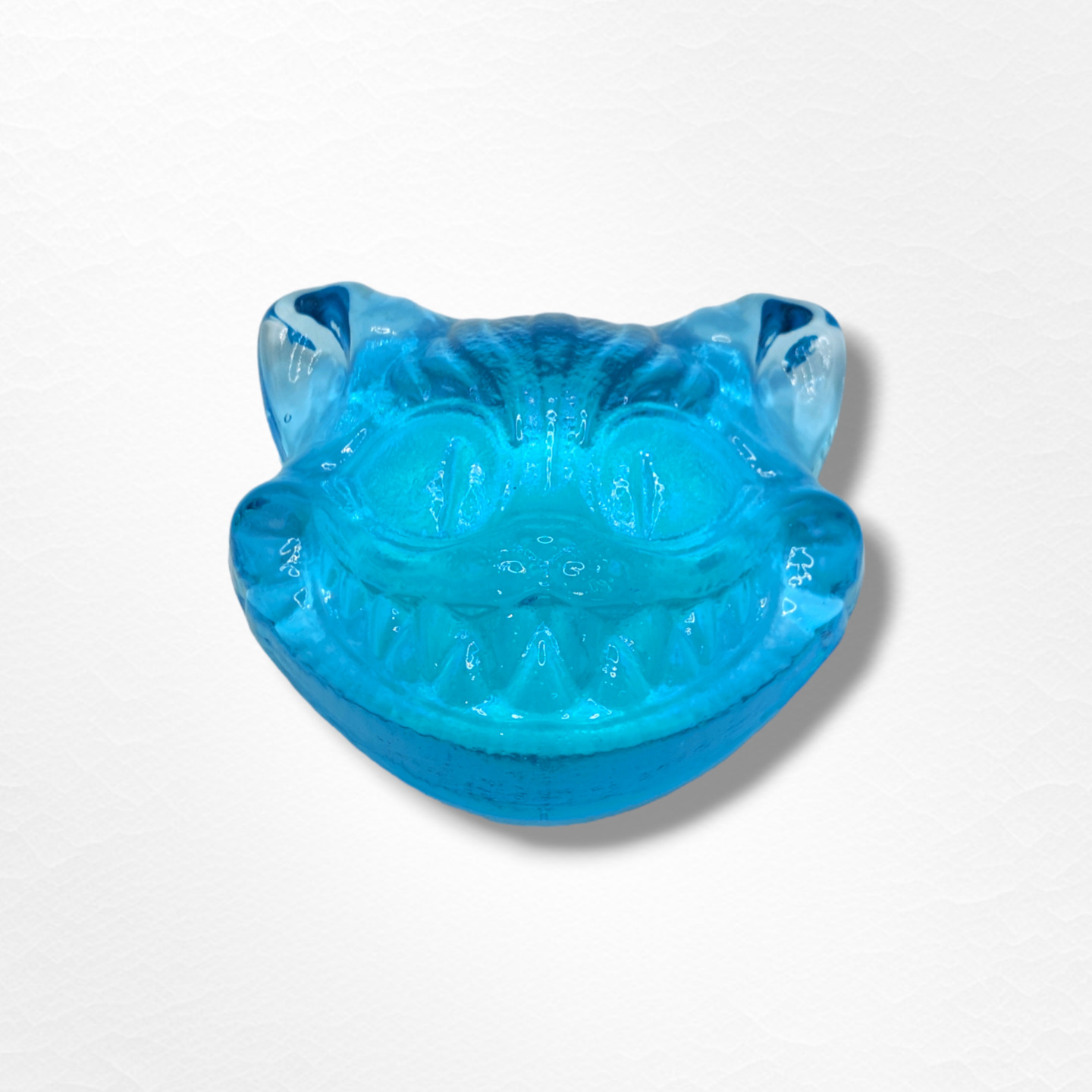 BLUE VASELINE STYLE URANIUM GLASS GLOW CHESHIRE CAT, Retro Home Decor Blacklight