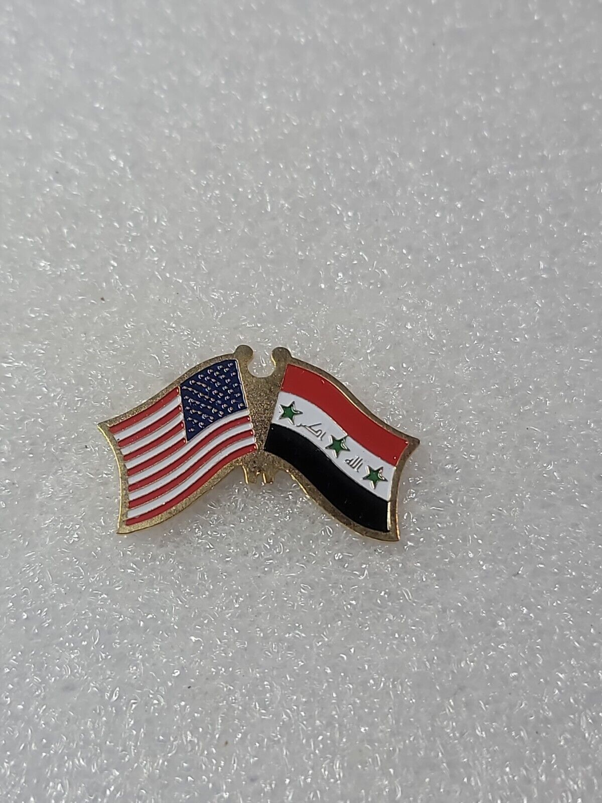 USA and Iraq Flag Lapel Hat Pin Friendship International Enamel Clutch Back