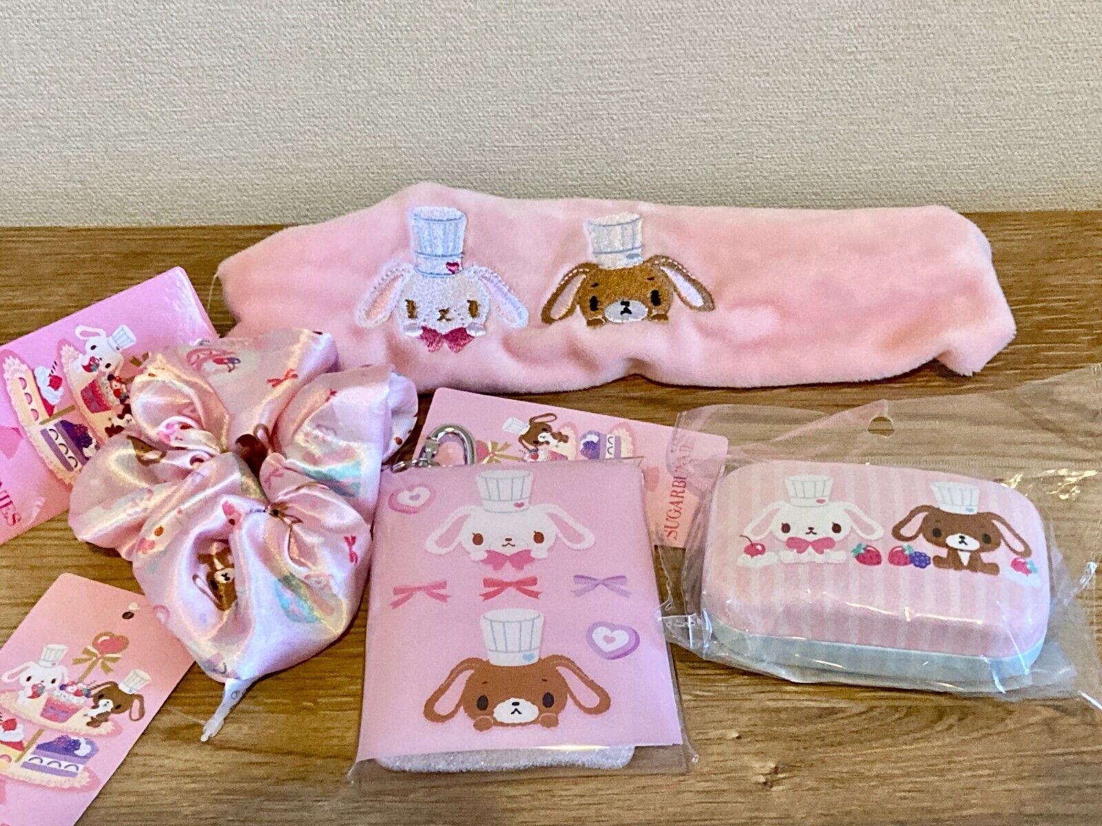 Sanrio Sugar Bunnies Shirousa Kurousa Set of 4 Hair Band Mini Case 
