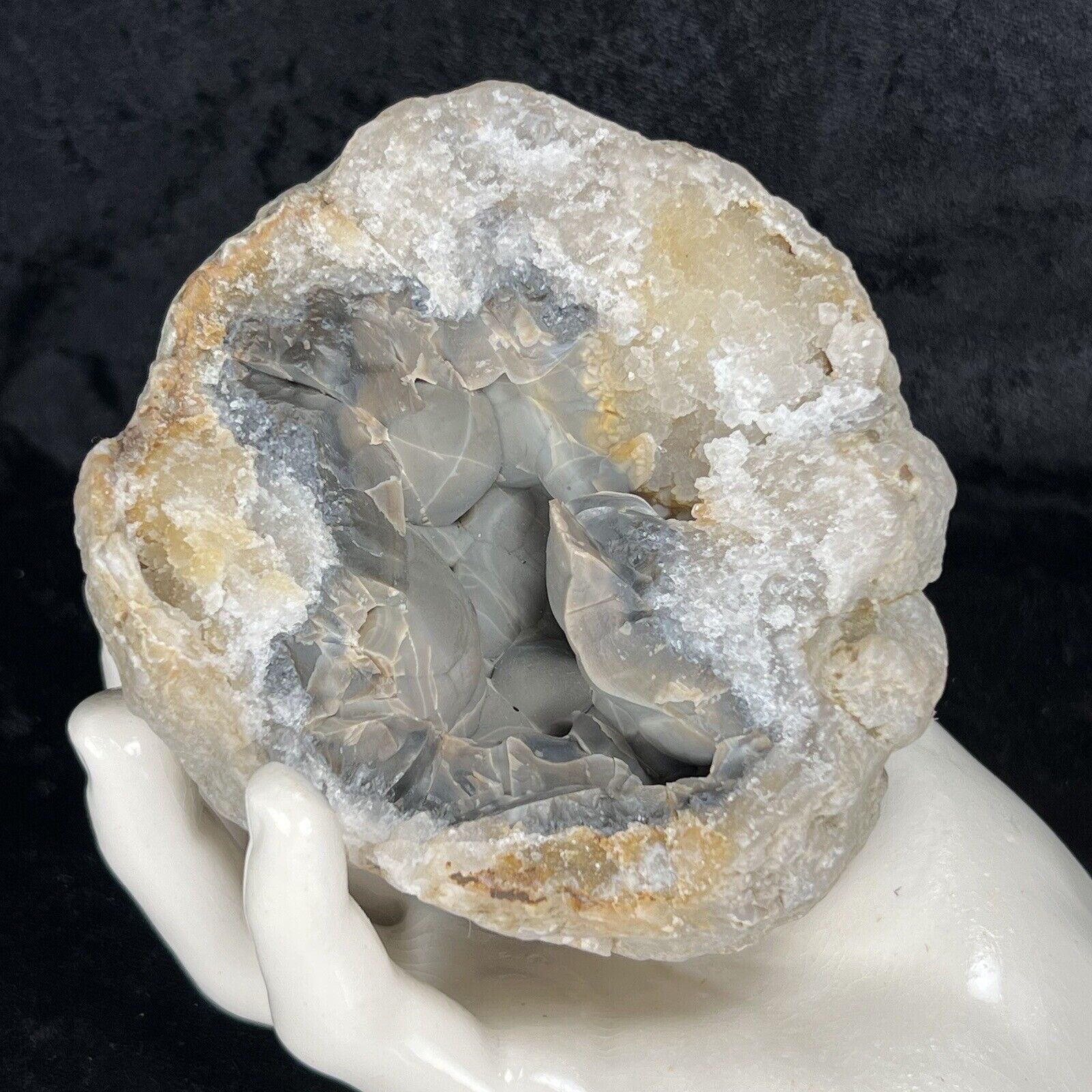 4-1/4” Dark Blue Botryoidal Chalcedony Crystal Quartz 1.6Lb Natural Agate Geode