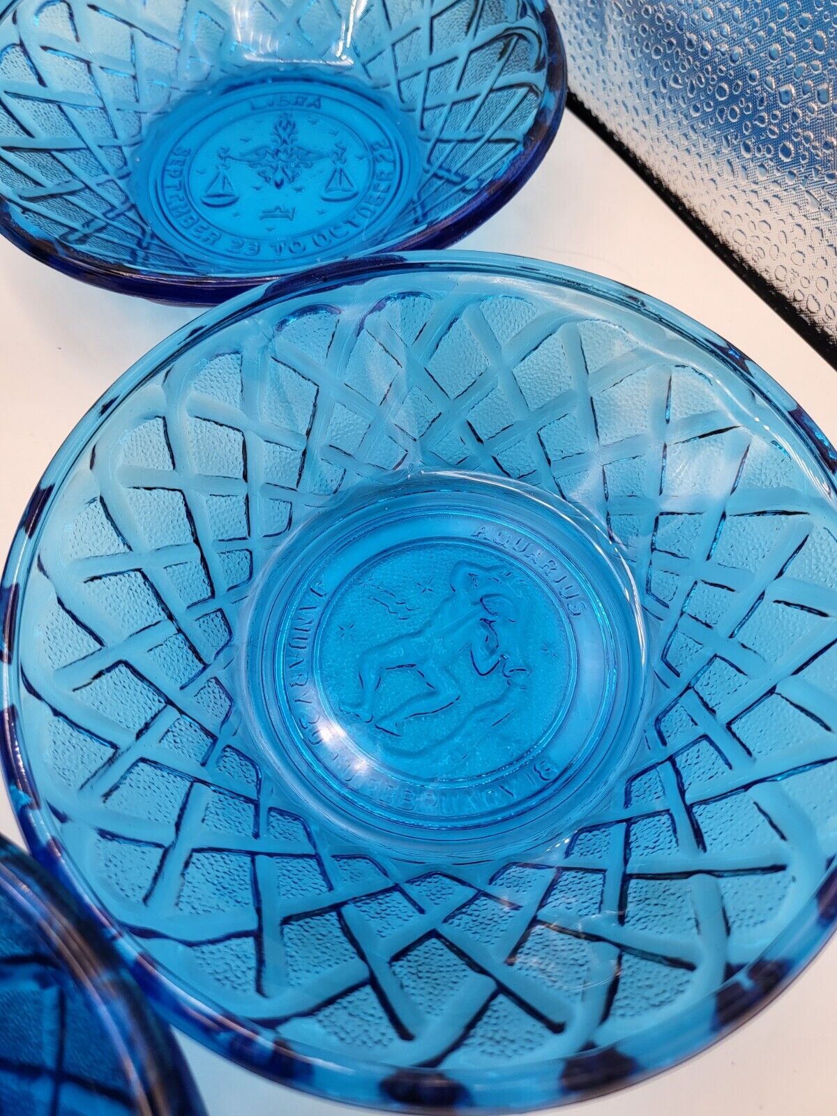 Blue Glass Horoscope Zodiac Trinket Dish Capricorn Gemini Aquarius CHOICE Of 1