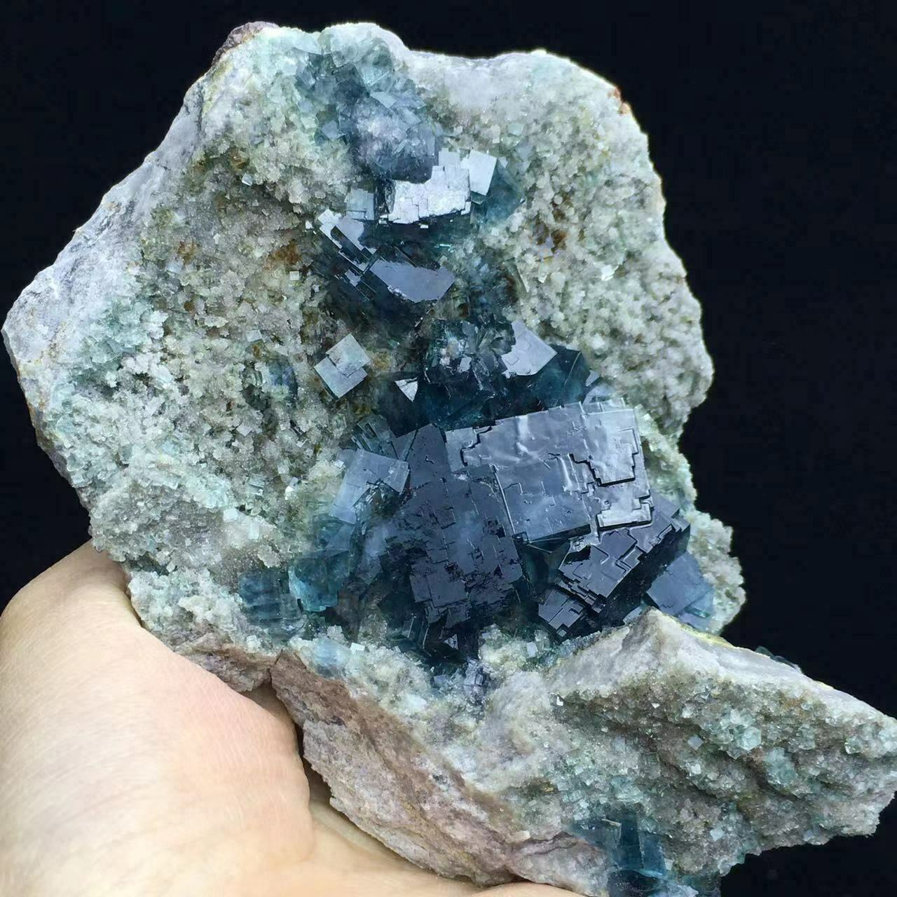 229g Stunning Translucent Deep Blue Cubic Fluorite Crystal & Quartz 