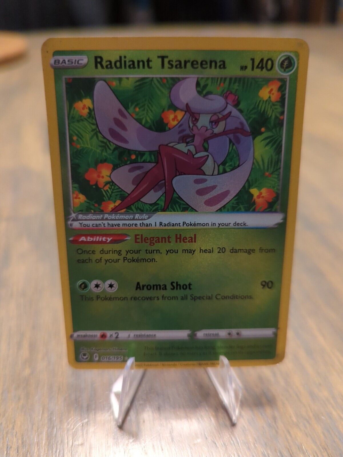 Radiant Tsareena, Pokémon, TCG  Sword & Shield - Silver Tempest 016/195 Holo