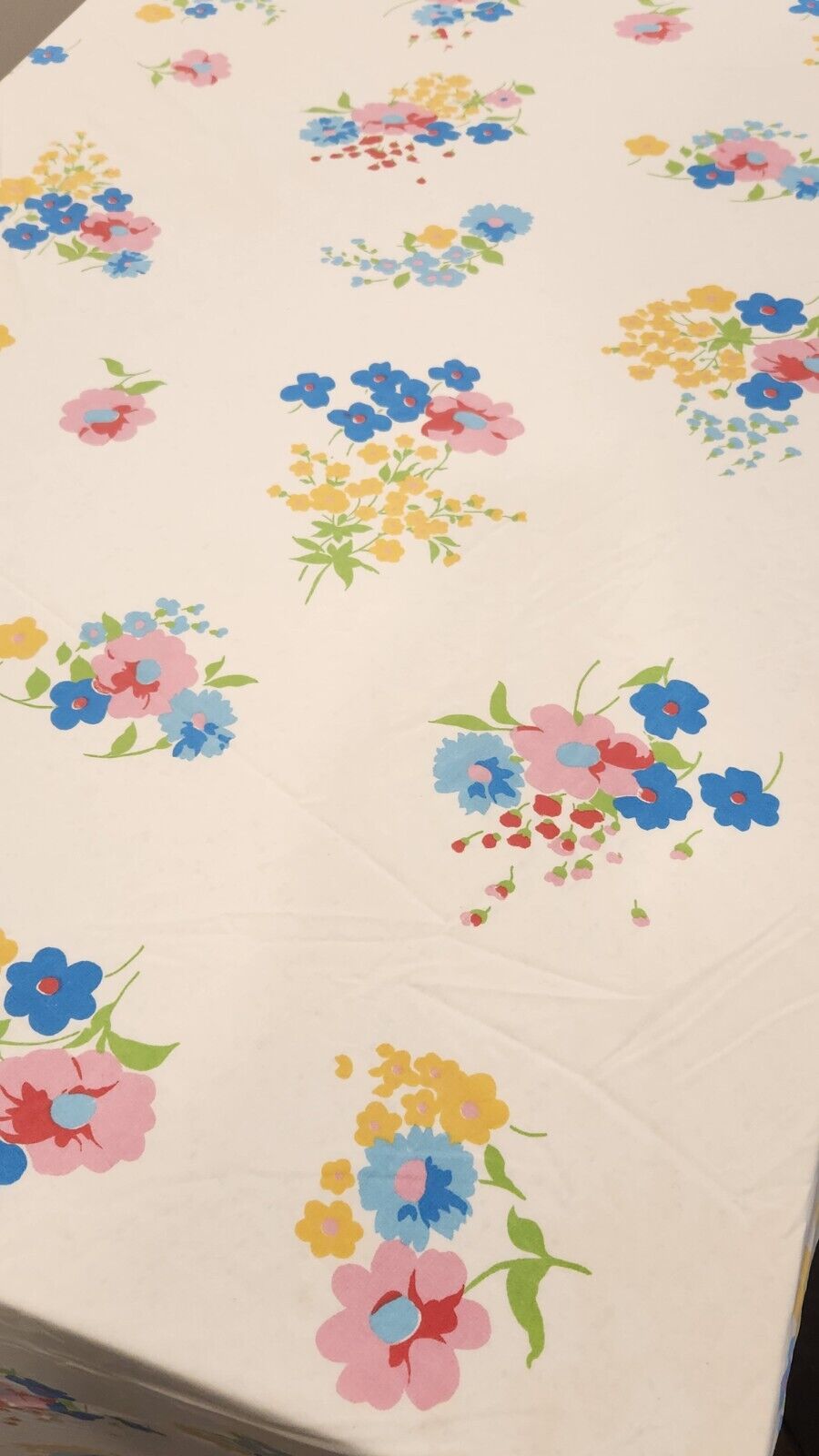 Vintage Pacific Miracale Flowers King XL Hotel King Flat Sheet