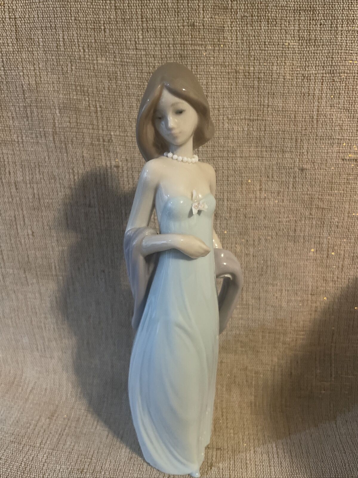 Lladro #7525 Ingenue figurine Princess House Exclusive Special Edition  1988