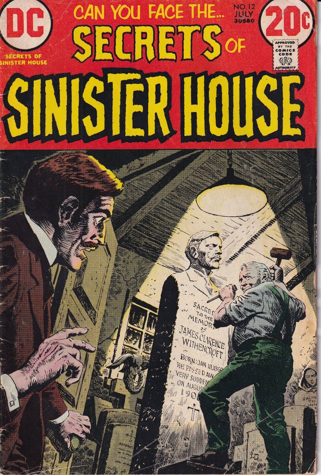 40033: DC Comics SECRETS OF SINISTER HOUSE #12 VG Grade