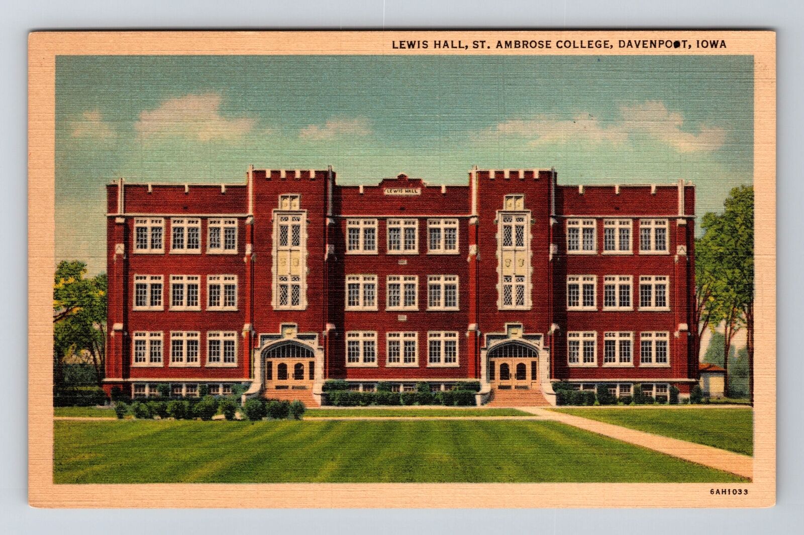 Davenport IA-Iowa, St Ambrose College, Lewis Halt, Vintage Postcard