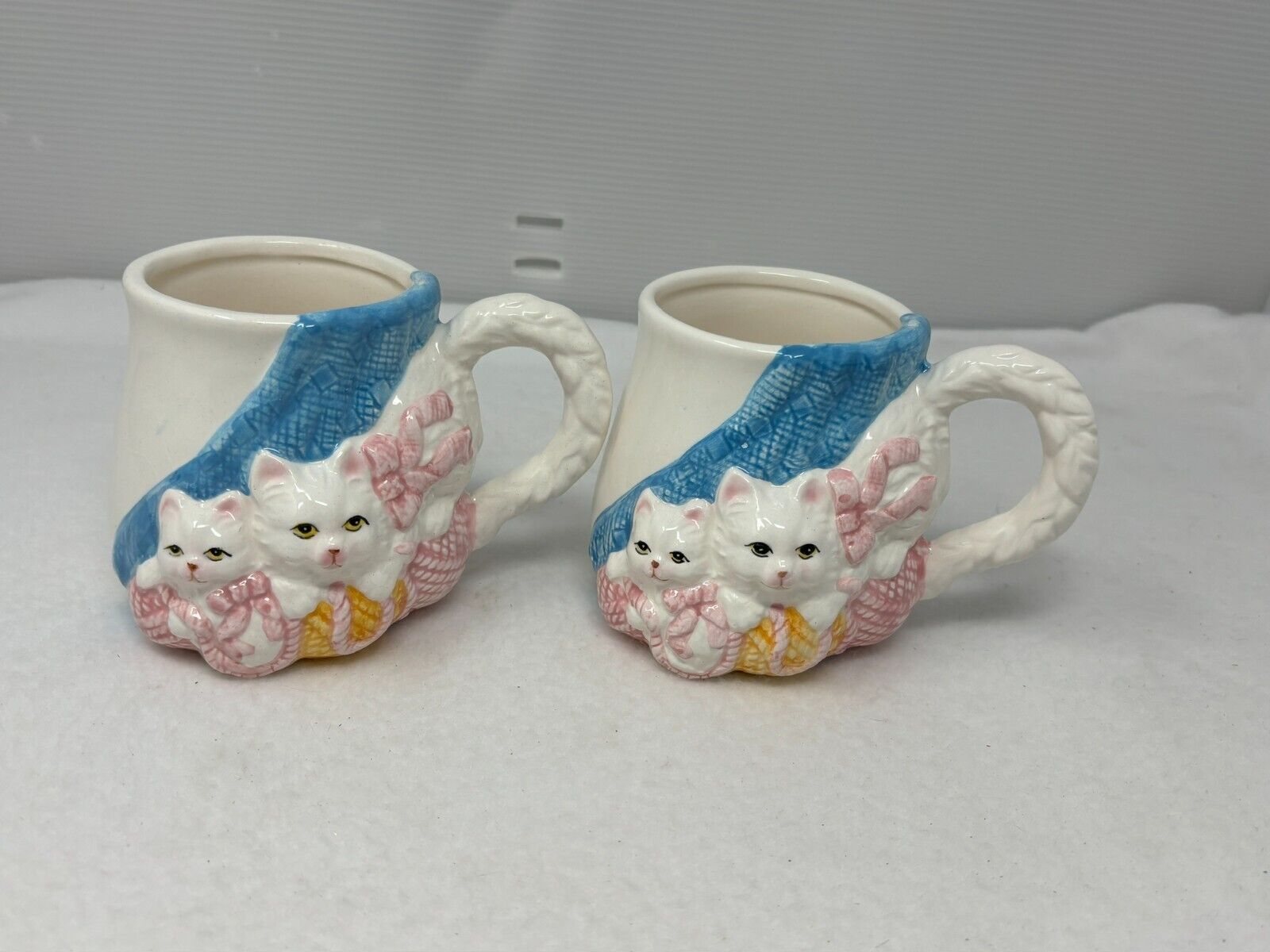 Vtg Cat Coffee Mugs Kitty PMC Set of 2 Collectable