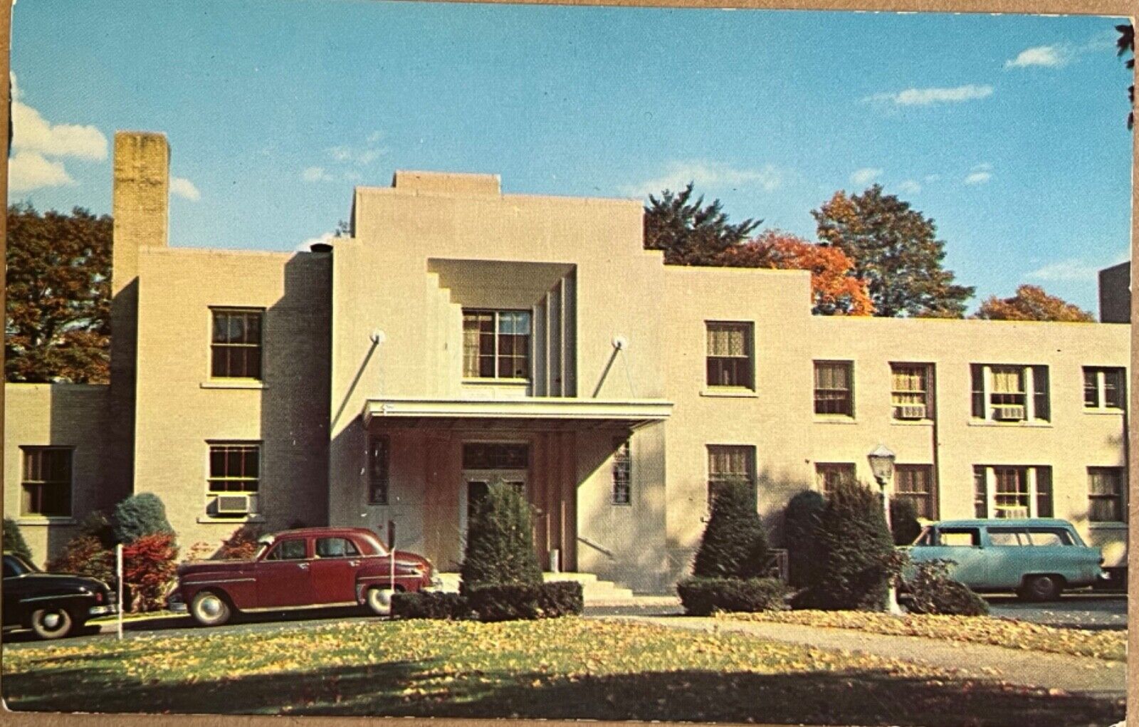 Southington Conneticut Bradley Memorial Hospital Postcard c1950