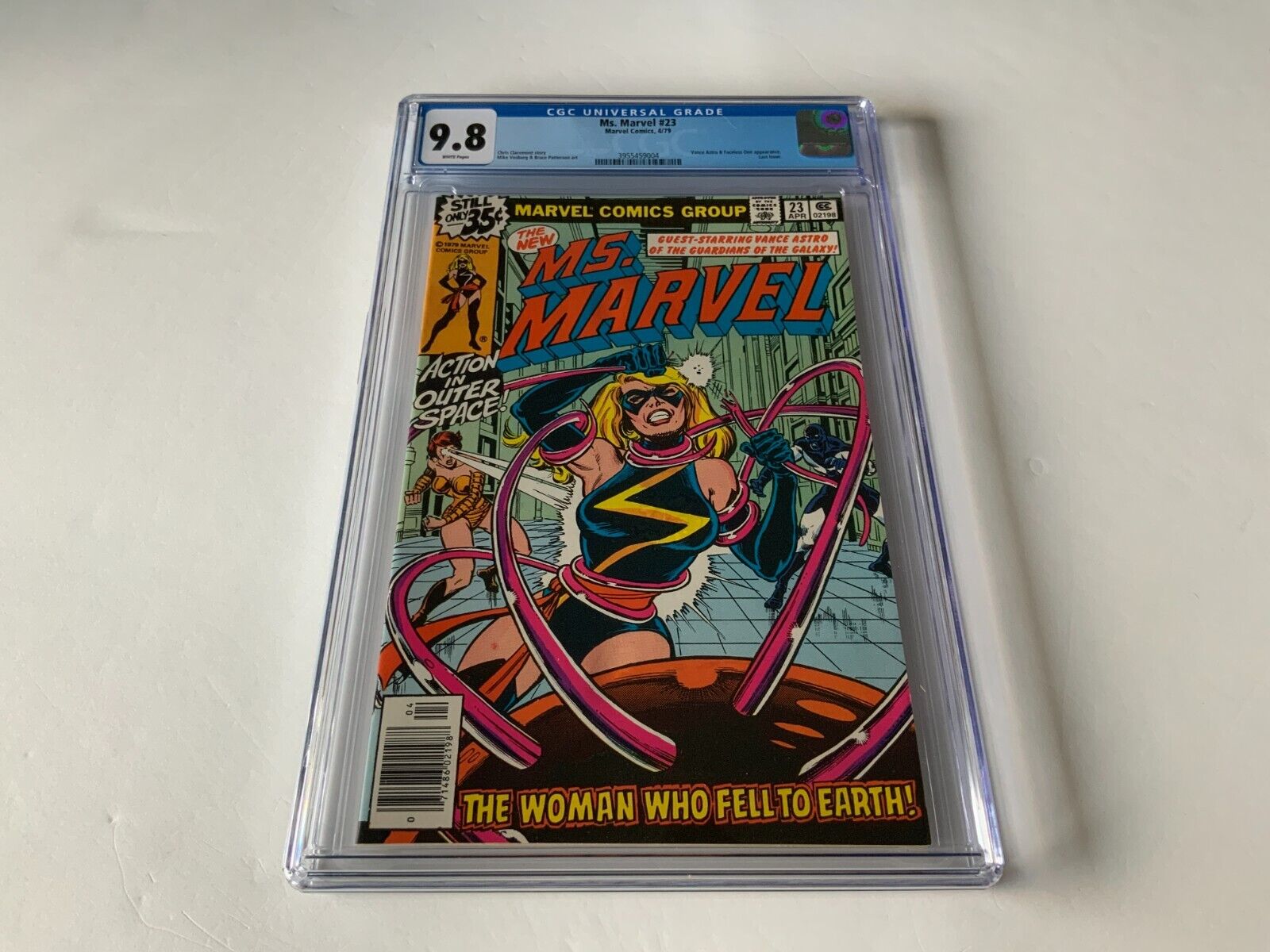 MS. MARVEL 23 CGC 9.8 NEWSSTAND WHITE PAGES VANCE ASTRO MARVEL COMIC 1979