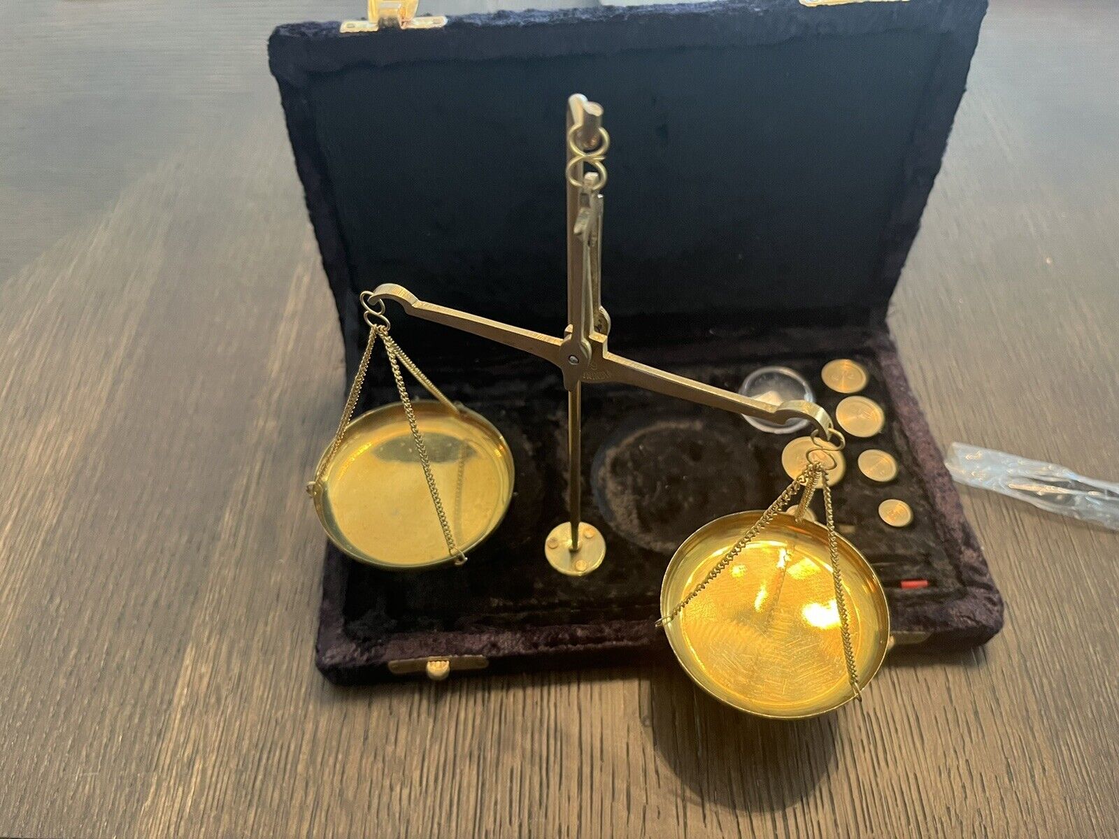 Unique Solid Brass Jewelry Balance Scale w/ Velvet Box Weights ESSEX BRASS