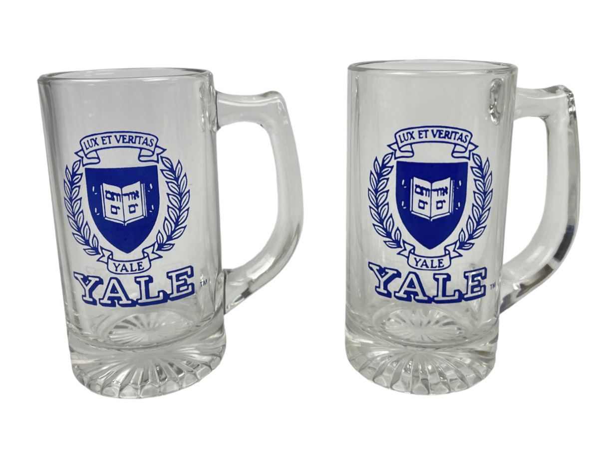 2 vintage Yale University glass mugs