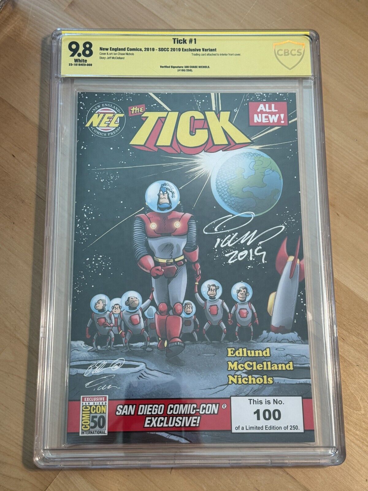 The Tick SDCC 2019 CBCS Exclusive 9.8 Signed Ian Chase Nichols numbered 100/250