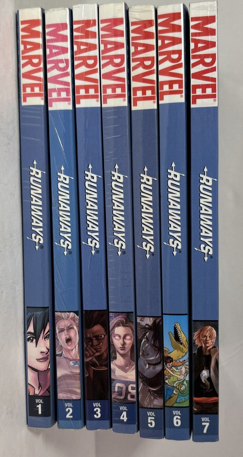MARVEL   Runaways   Trade Paperback Graphic Novel Comic LOT OF 7 Set Volumes 1-7