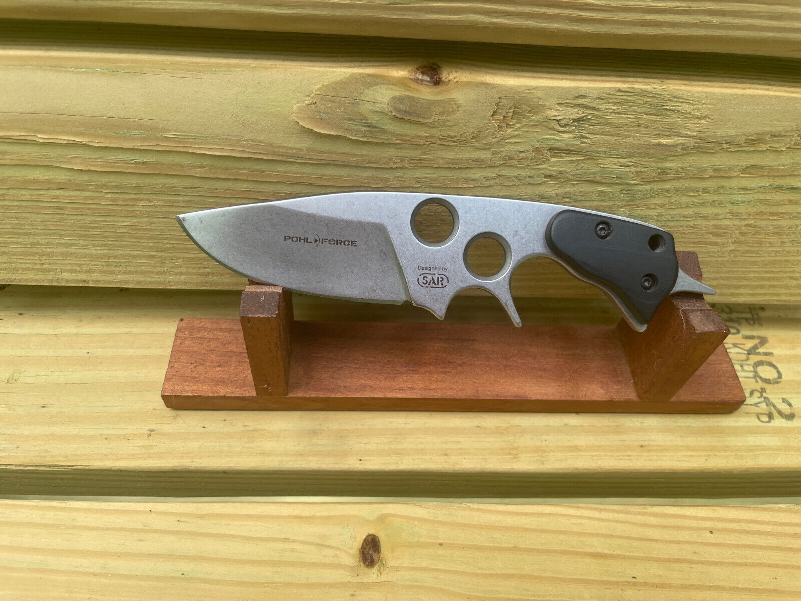 Pohl   Force Hornet XL Fixed Blade D2 Knife