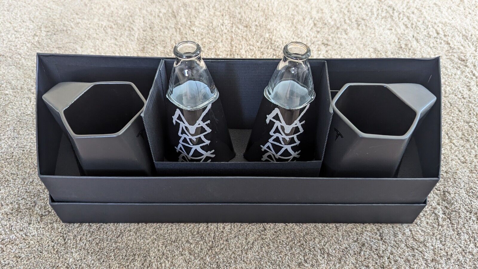 NEW Tesla CyberStein Limited Edition Set With Box And Empty Bottles 