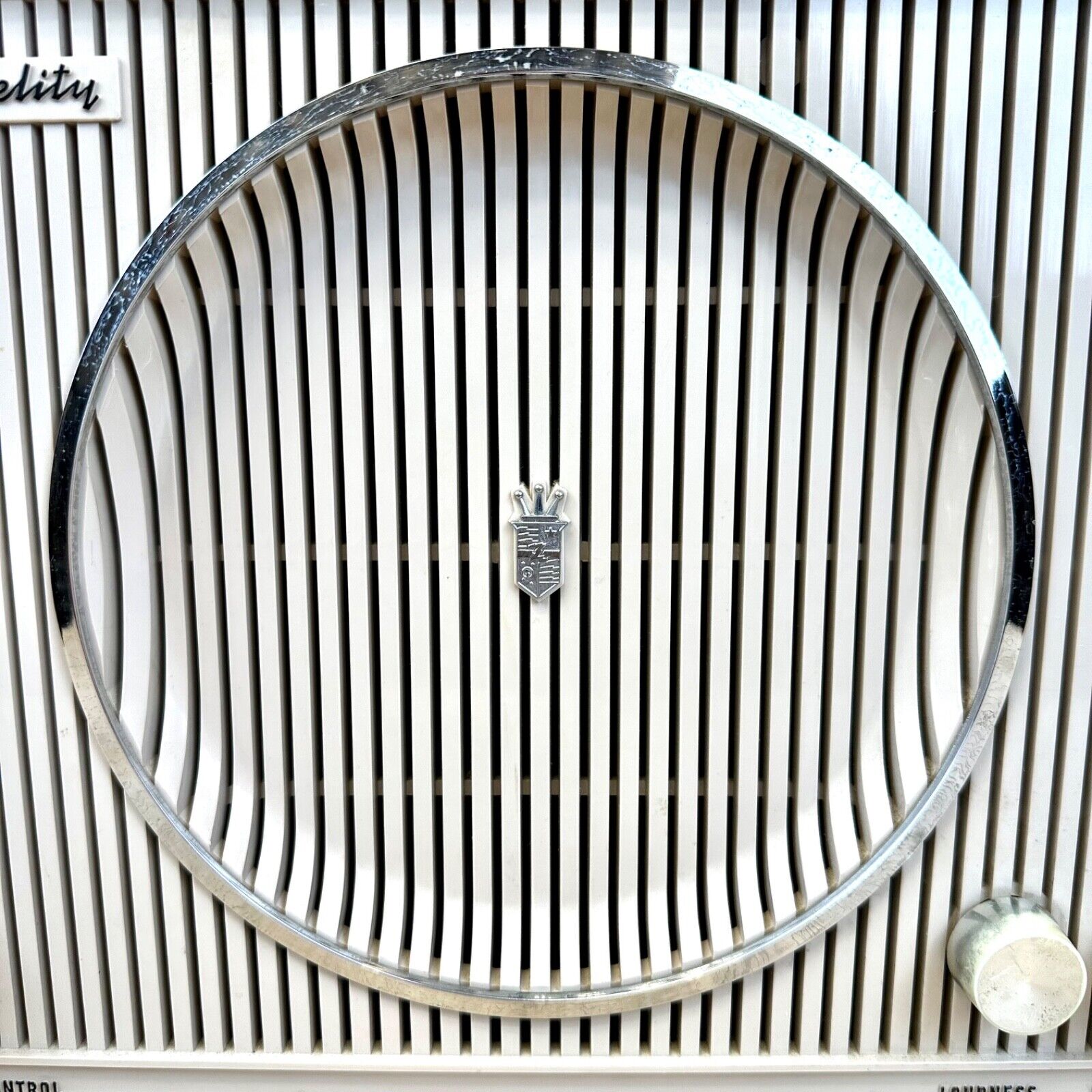 Antique Zenith High Fidelity Tube Radio Model #S-46351 Sound Great New String