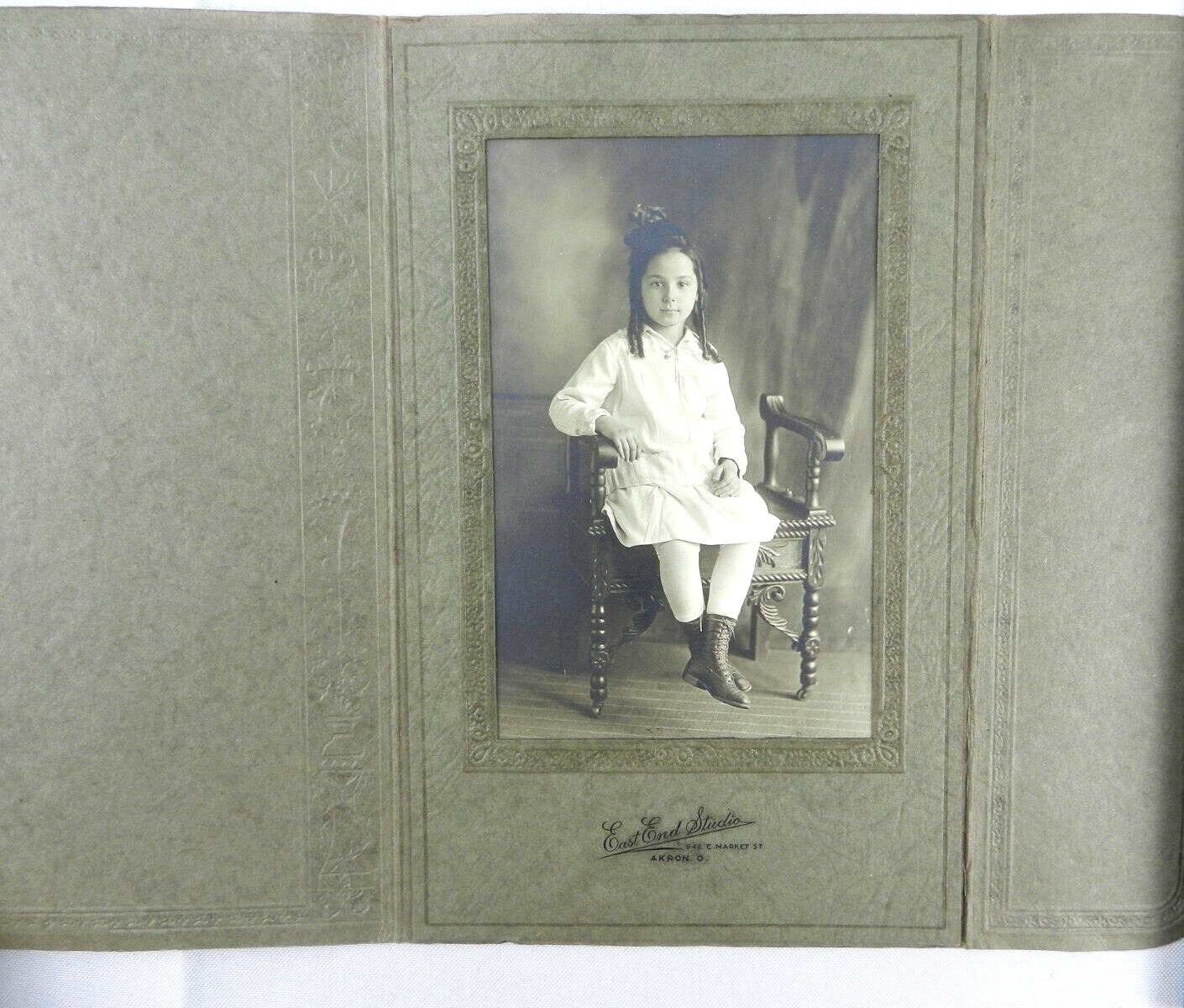 Young Girl Long Curly Hair in White Blouse Portrait  - c.1900s Cabinet Card