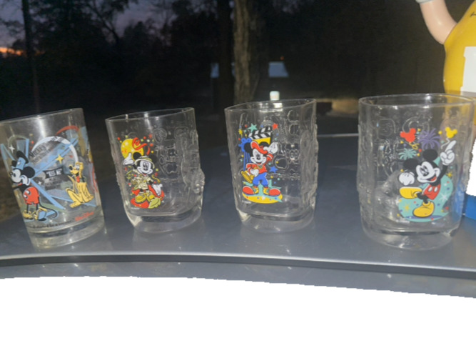 vintage disney mickey mouse collectible glasses (set of 4)