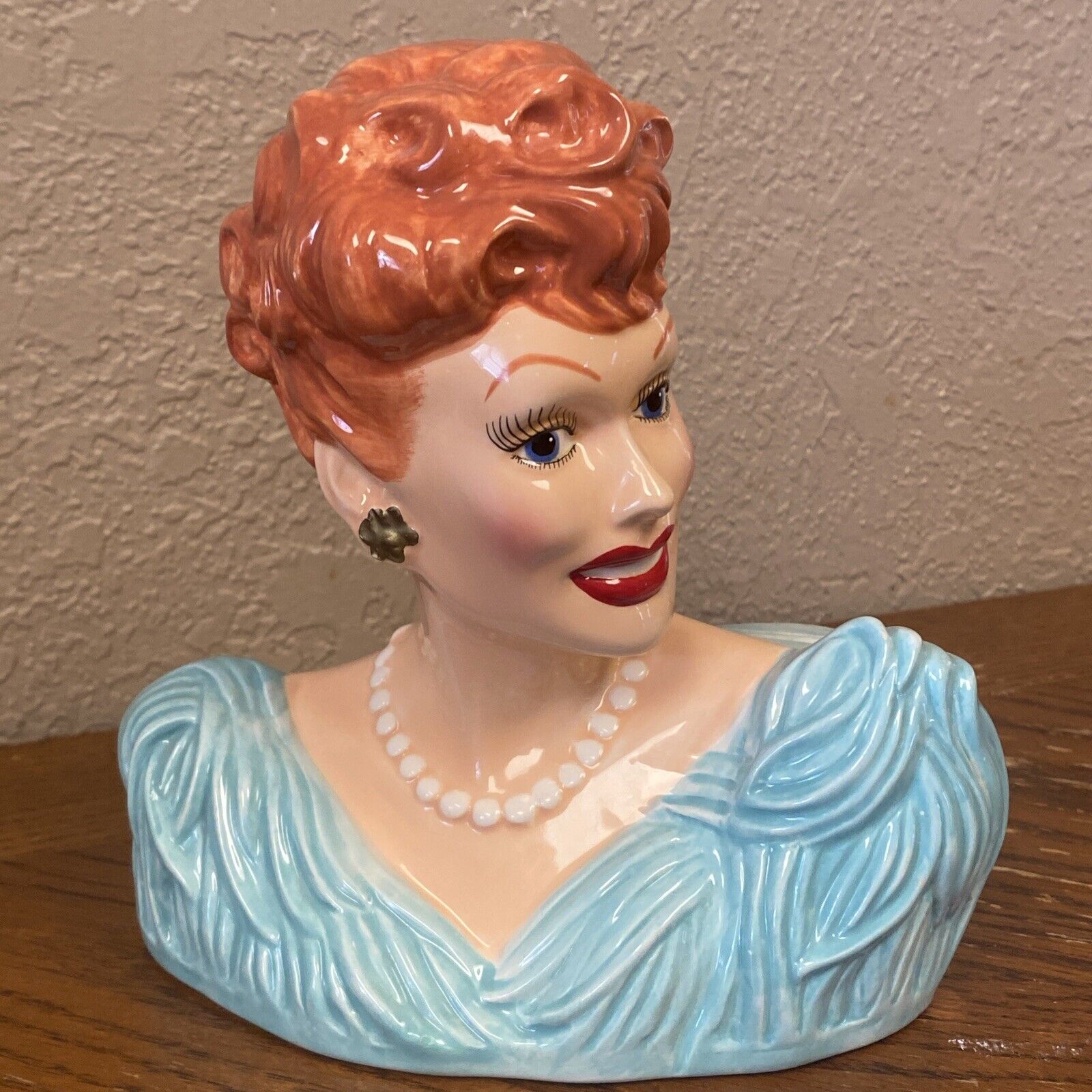 VINTAGE 1996 Lucille Ball Coin Bank Vandor “I Love Lucy” MINT Condition 7x7