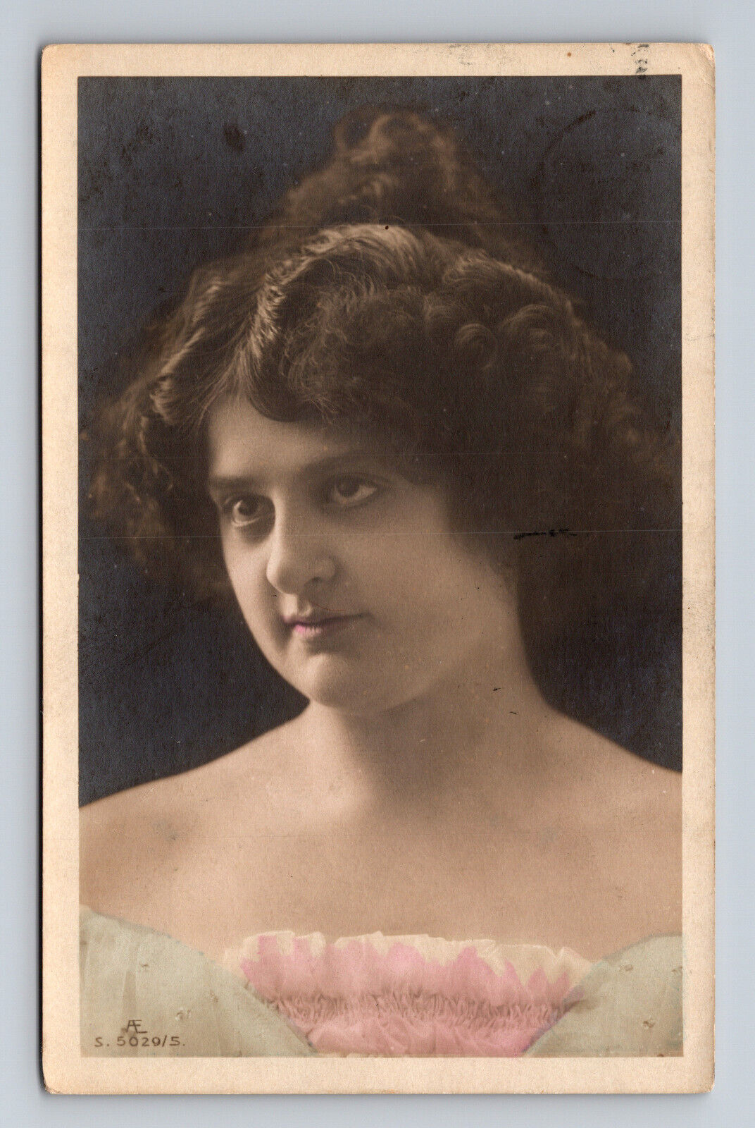 Beautiful Edwardian Woman French Photo Postcard Posted in 1907 Bruselles