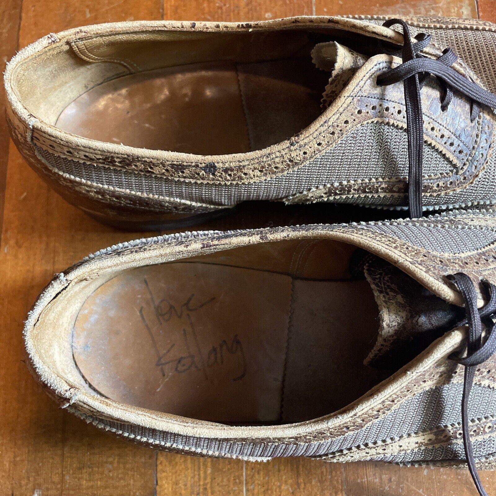 K.D. LANG AUTOGRAPH *RARE* signed Vintage Pilgrim Shoes