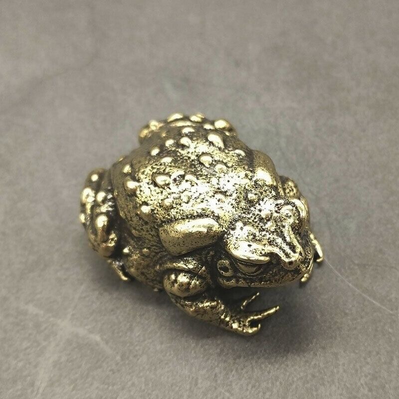 Antique Bronze Sculpture Solid Brass Toad Small Ornament frog figurine tea pet 