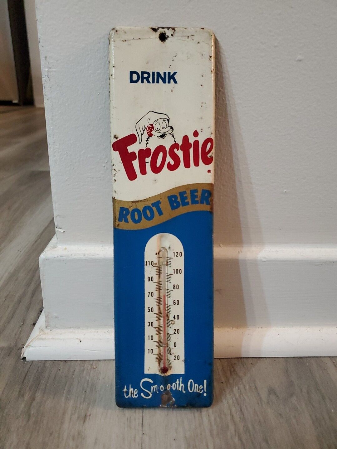 c.1950s Original Vintage Drink Frostie Root Beer Sign Metal Thermometer Works 