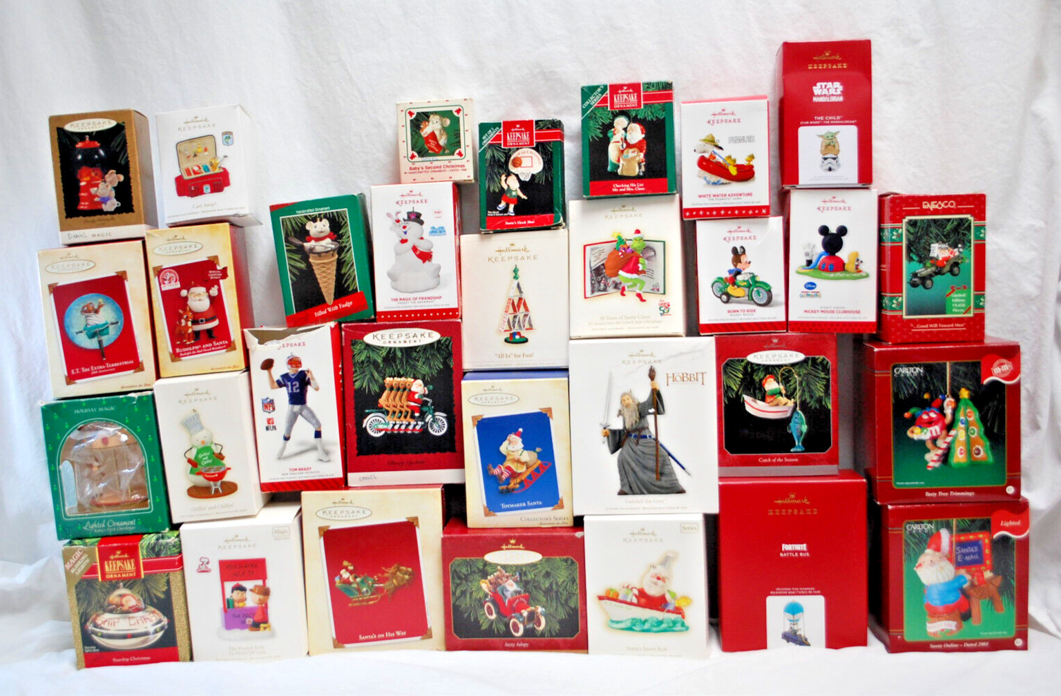 Christmas Ornaments Assorted Hallmark, Carlton Cards & Enesco  31 Total  XM1551
